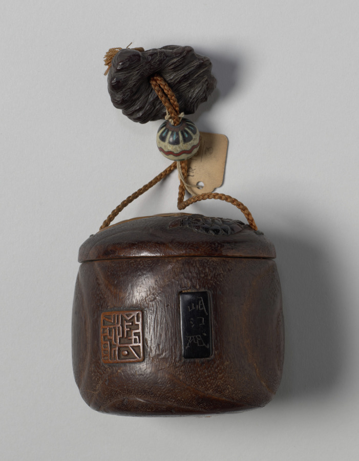 Additional museum view 2 of Tobacco Box with Turtles in Lotus and Grasses (accession 1919.569).