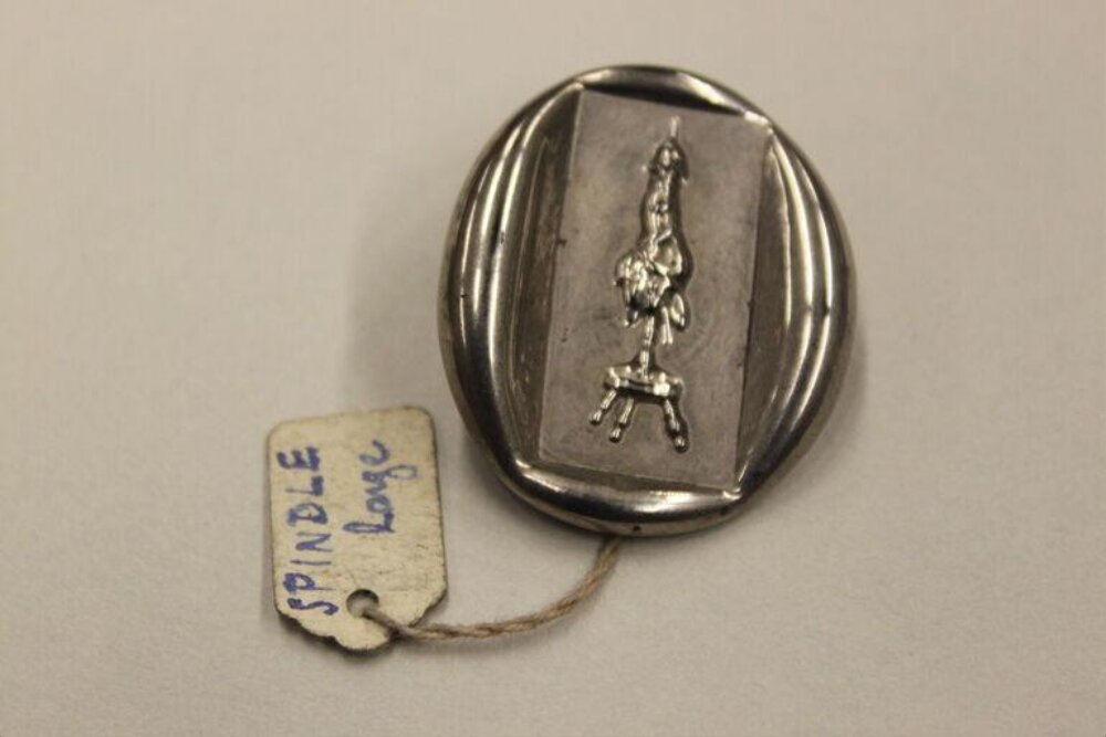 Button, Lucie Rie, London, 1940-1945