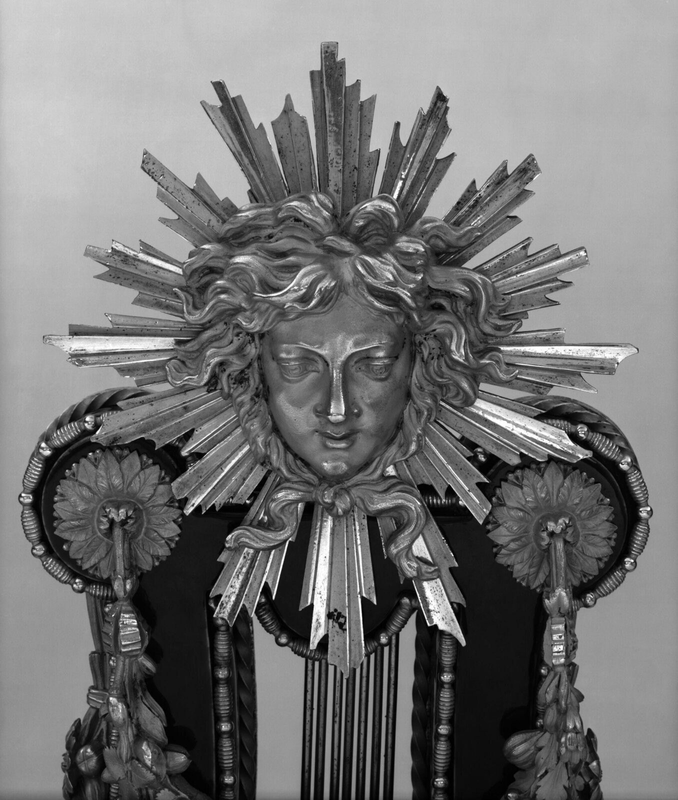 Clock, lyre-shaped, Sèvres, 1795-1797 — museum object 1004-1882