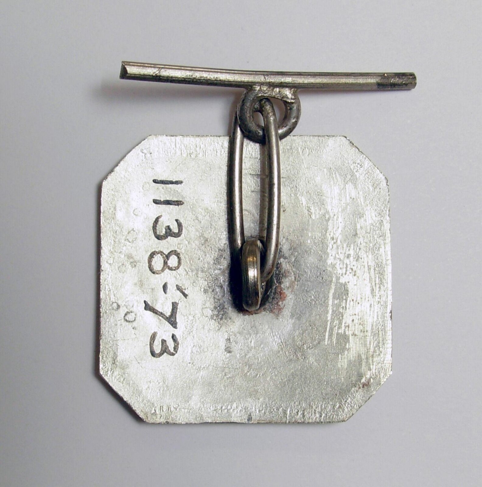 Button, engraved white metal, Salamanca, 1865-1870 — museum object 1138-1873