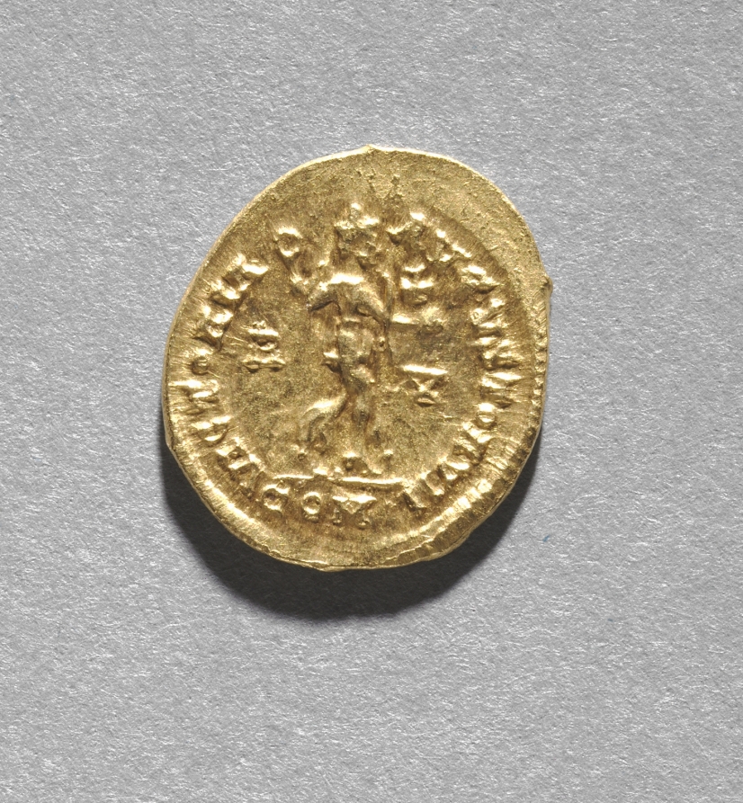 Solidus of Arkadios (reverse), 395–408 CE (Cleveland Museum of Art 1968.53.b)