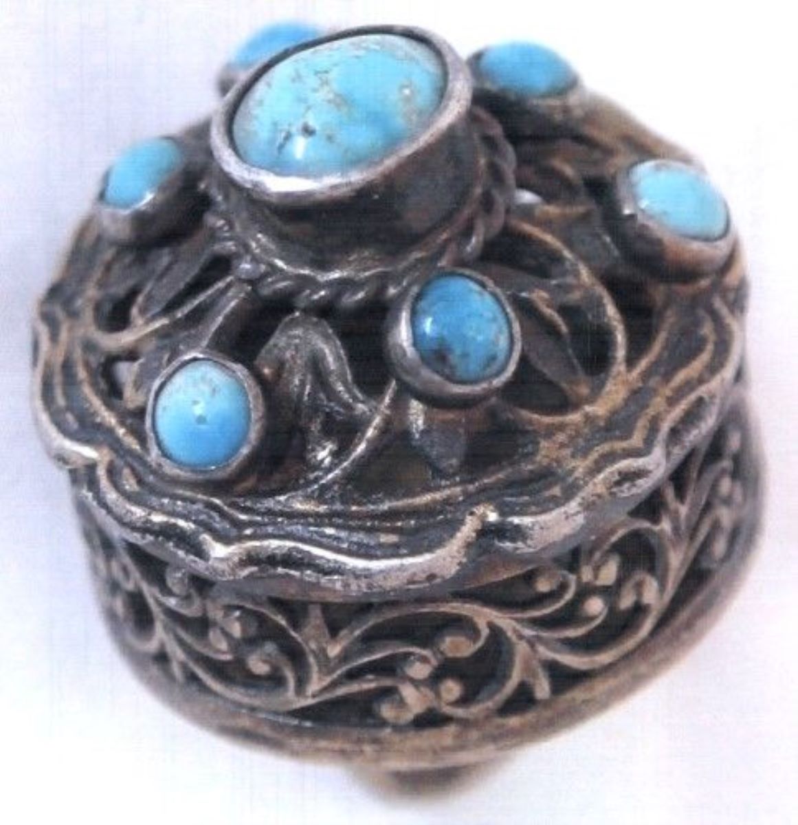 Medium button