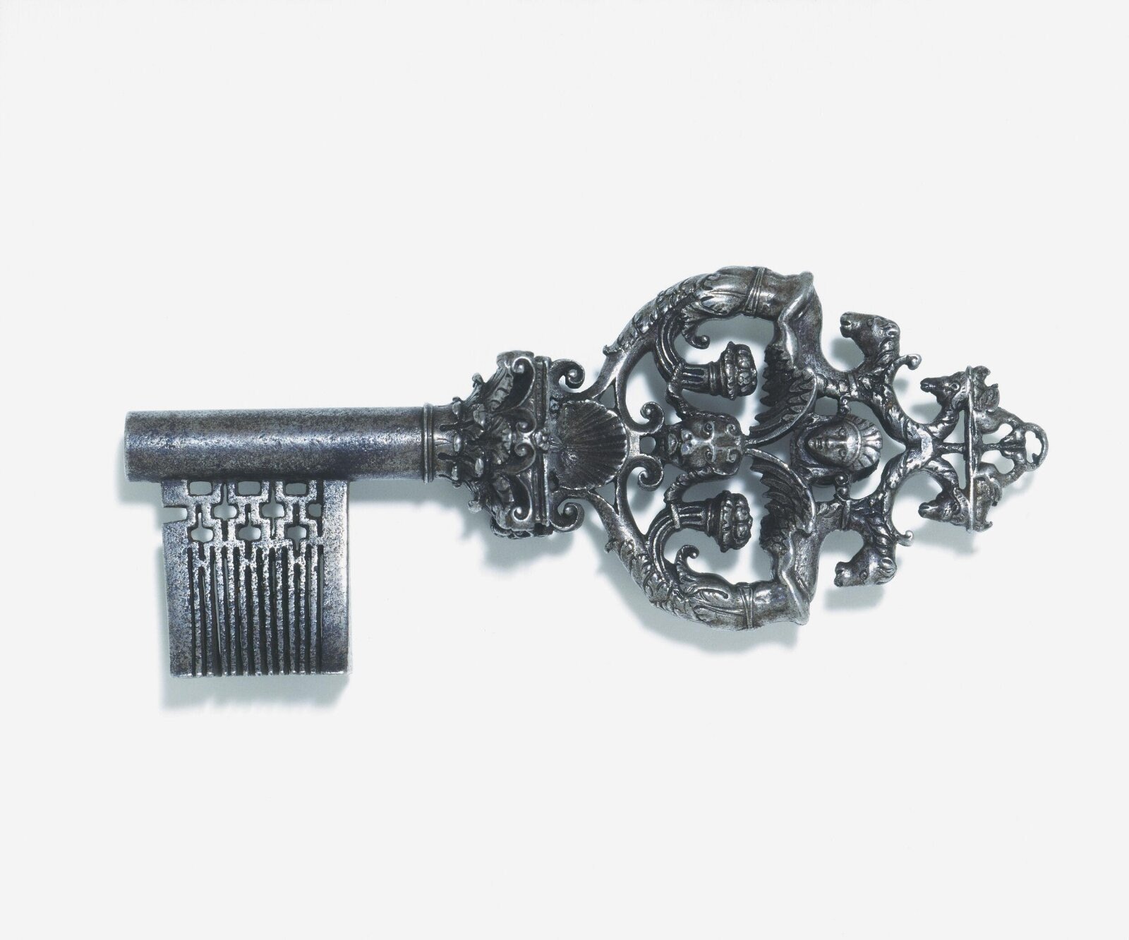 Key, steel, France, 1575-1600 — museum object M.646-1910