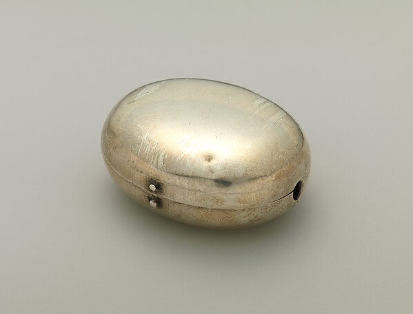 Additional museum view 3 of Watch (accession 17.190.1468a, b).