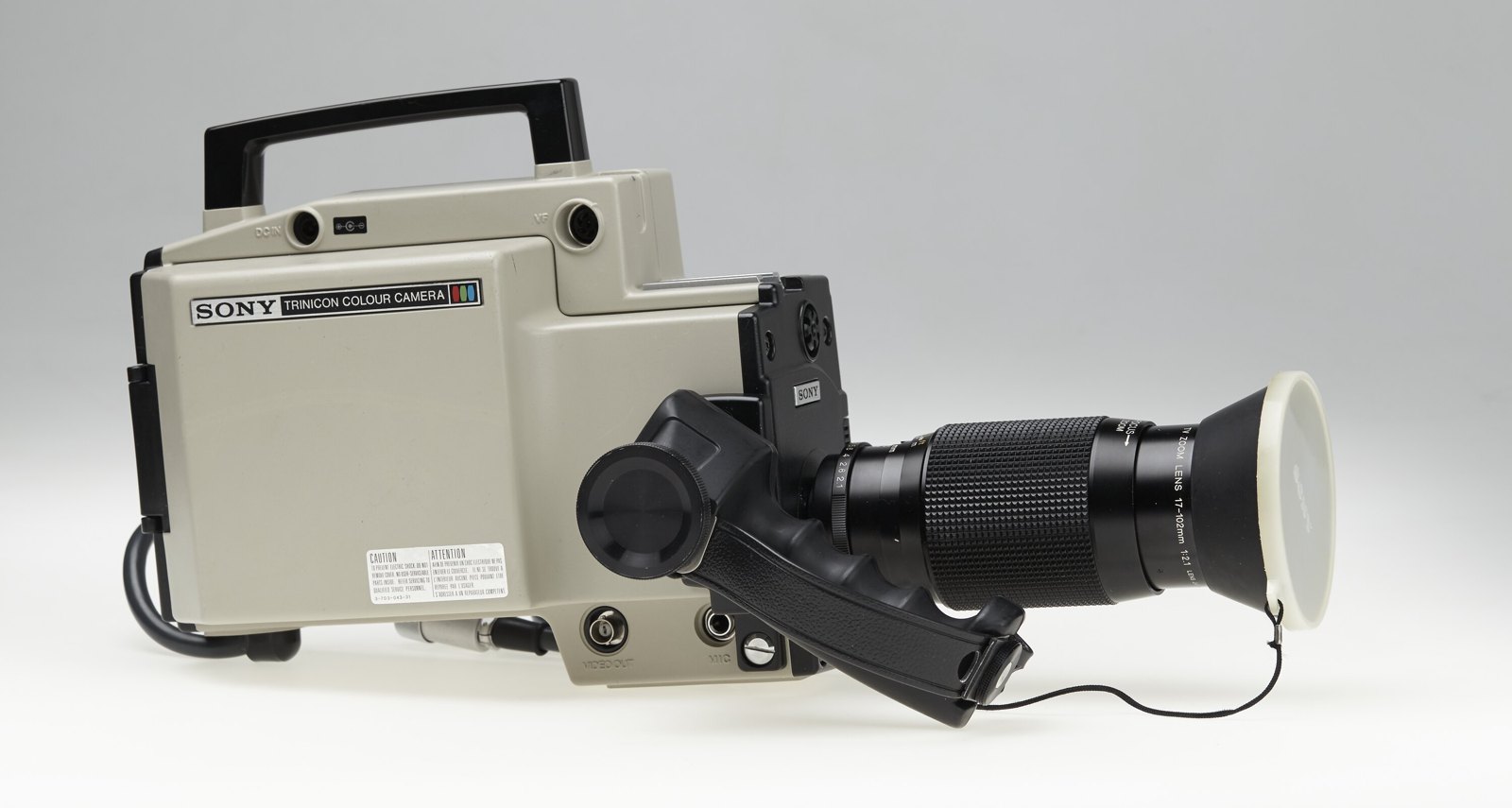 Video camera, Sony Trinicon Colour Camera DXC-1610P, Japan, 1980s — museum object HT 35475