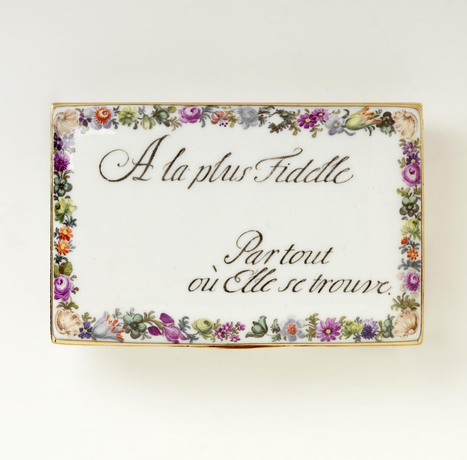 Snuffbox, porcelain, Meissen and Dresden, Germany, 1755 — museum object LOAN:GILBERT.501-2008