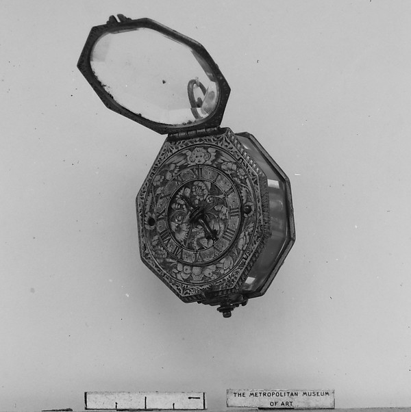 Additional museum view 2 of Watch (accession 17.190.1419).