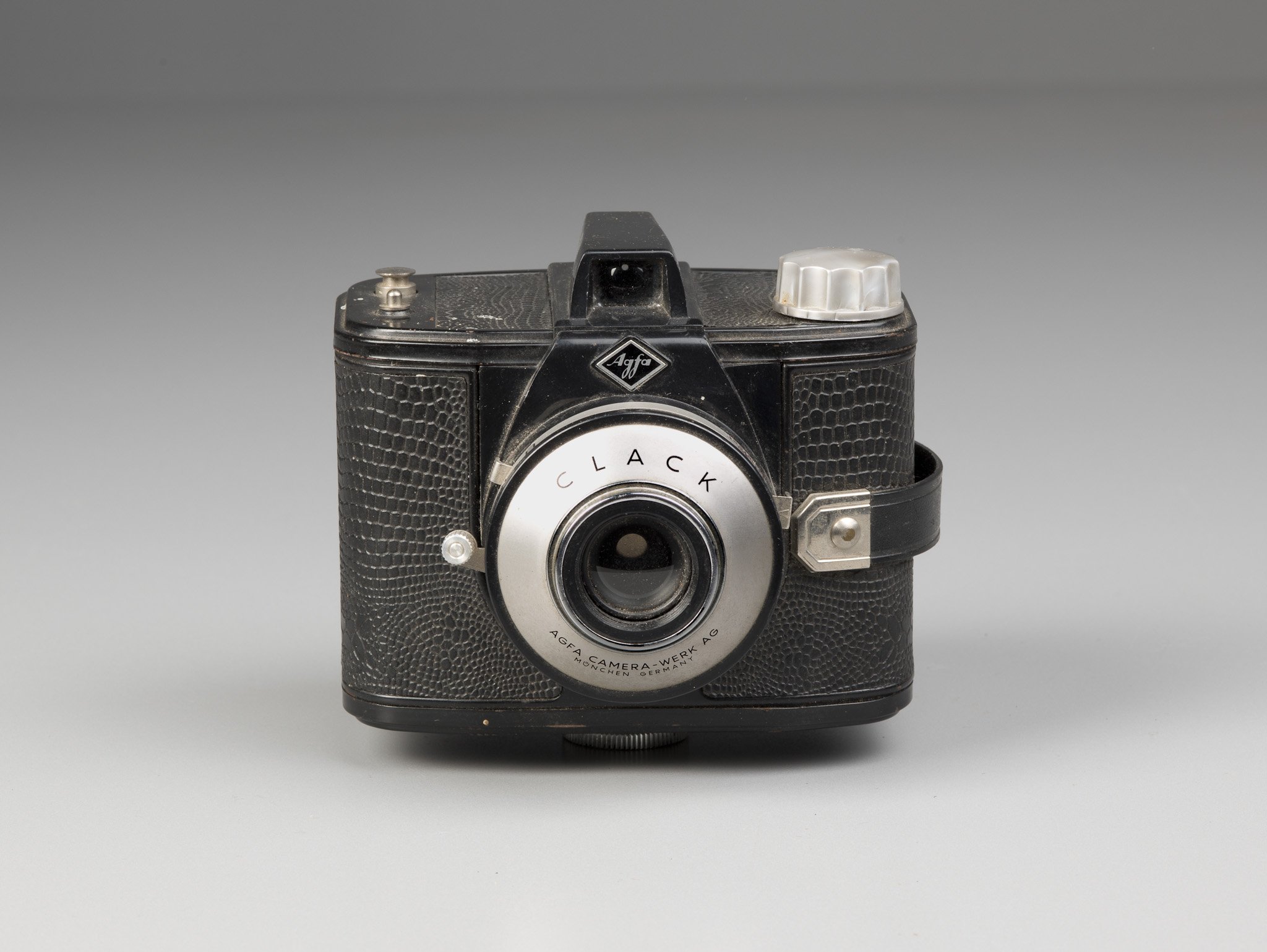 Box camera with viewfinder Agfa Clack
