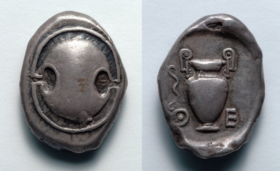 Stater: Boiotian Shield (obverse); Volute-Krater (reverse), 395–387 BCE (Cleveland Museum of Art 1917.997)