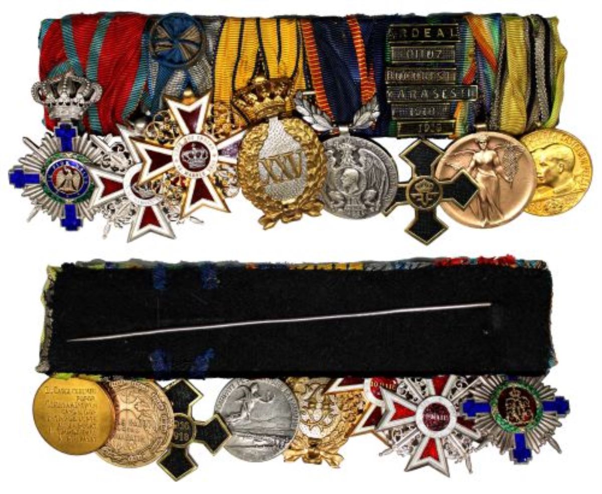 Bar with 8 decorations (orders and medals)