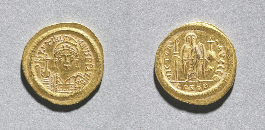 Solidus of Justinian I, c. 545–65 (Cleveland Museum of Art 1968.55)