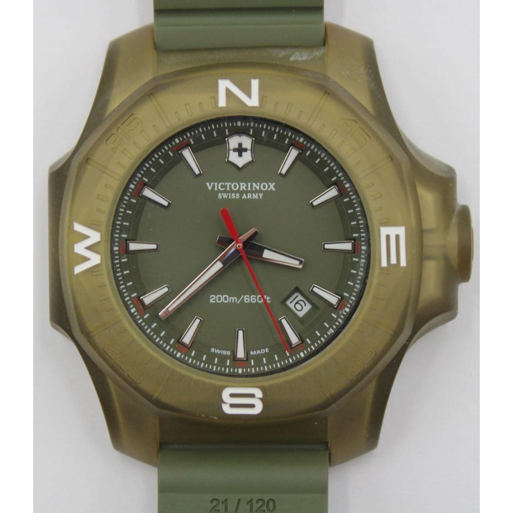 Victorinox — I.N.O.X.