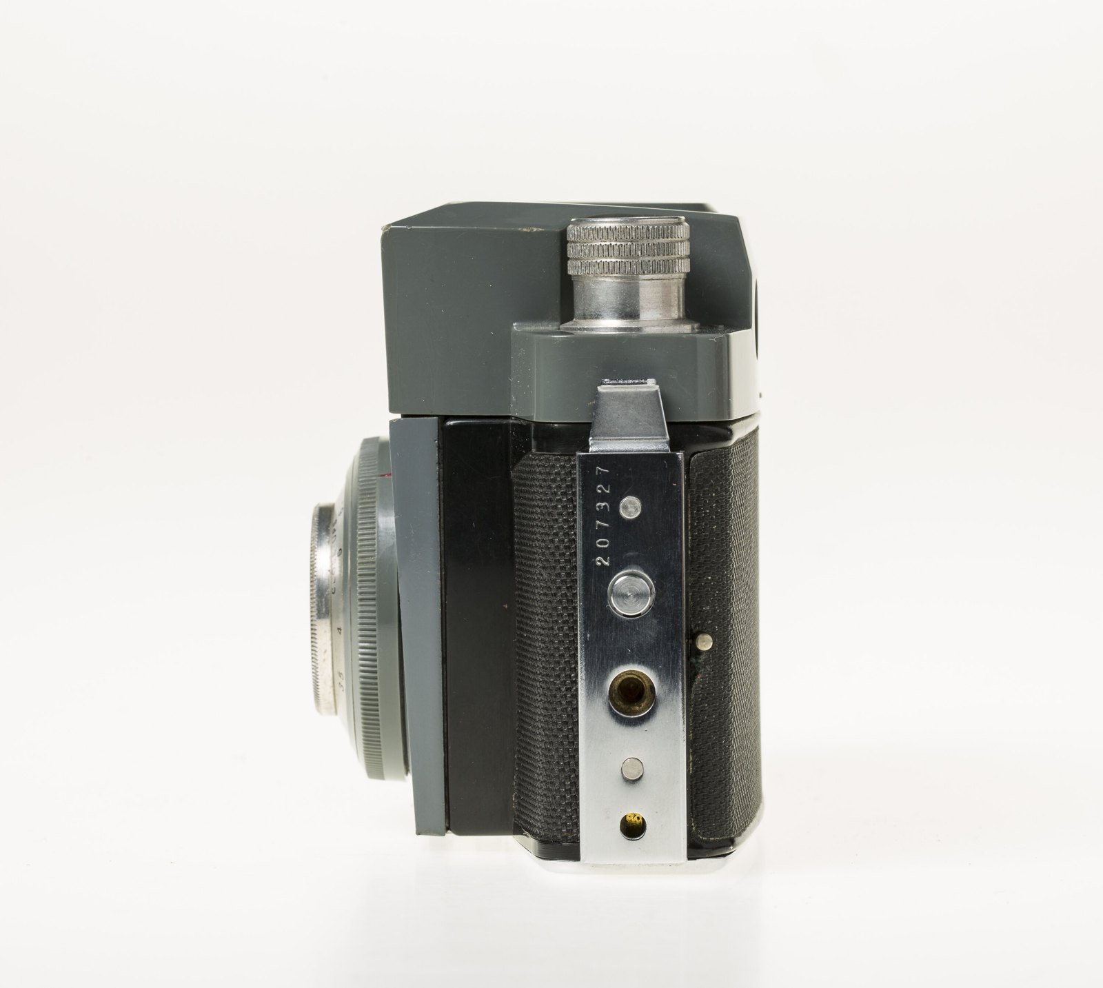 Camera, Kodak Auto Colorsnap 35, London, 1962 — museum object ST 42581