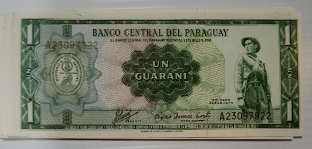 Paraguayan guarani banknotes