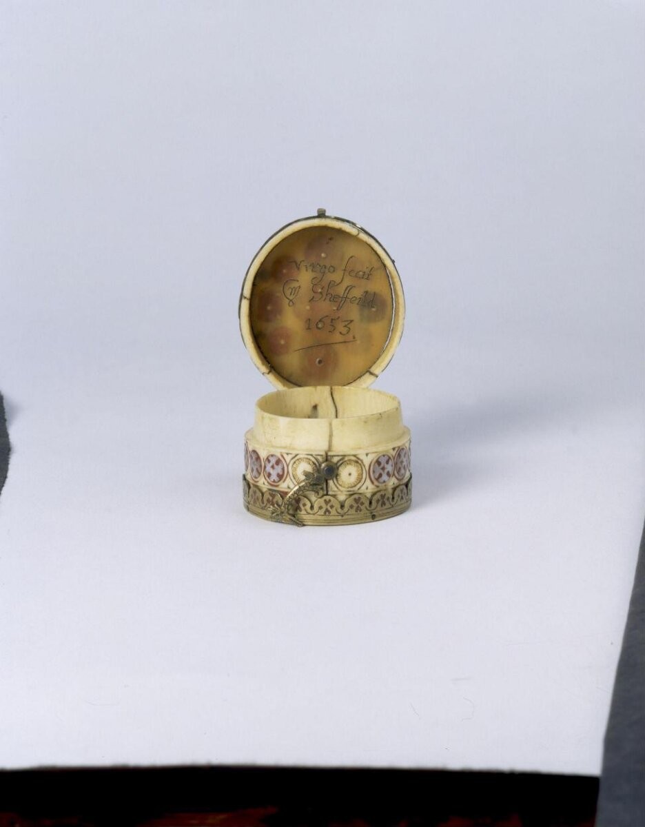 Ivory box, bound with brass and inlaid with mother-of pearl, made by 'Virgo', Sheffield, 1653