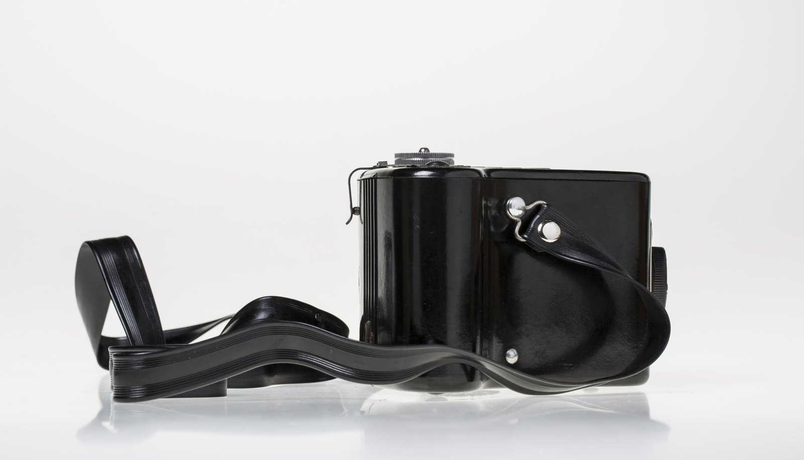 Camera, Sportshot Senior Twenty, Sydney, 1950 — museum object ST 33267