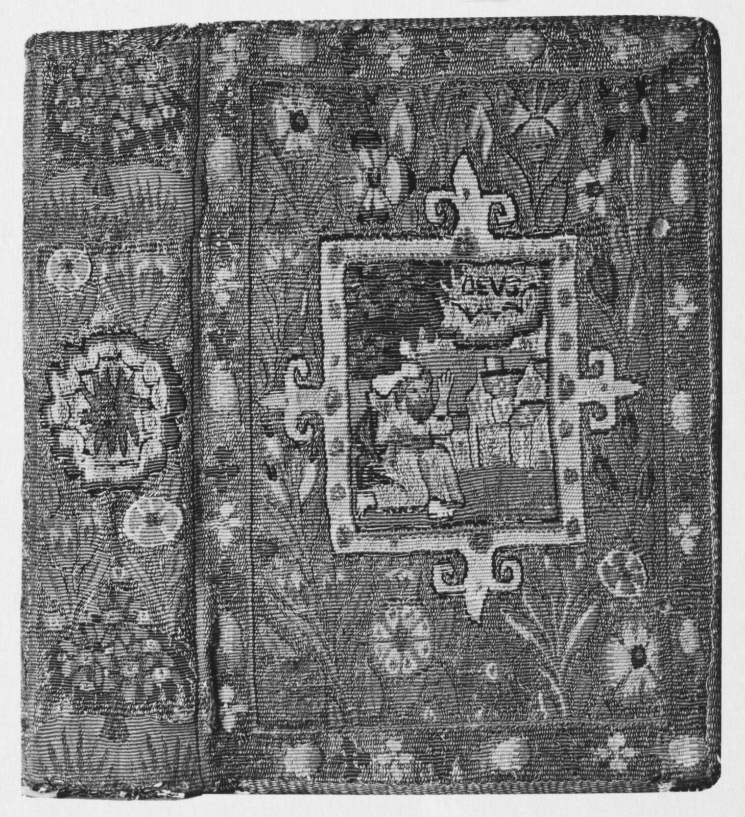 Book cover, tapestry woven silk and silver, Warwickshire, 1615 — museum object T.45-1954