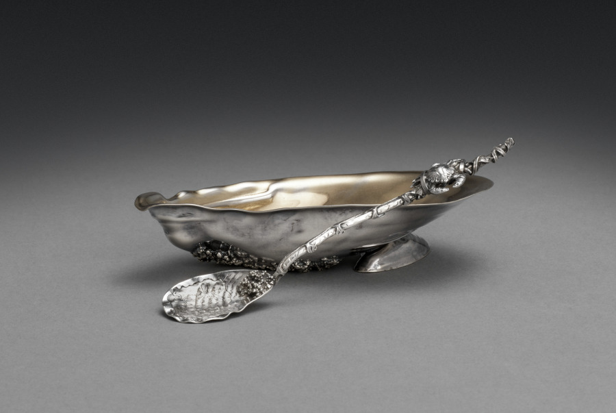 Narragansett Salt Cellar and Spoon (Cleveland Museum of Art 2000.14)