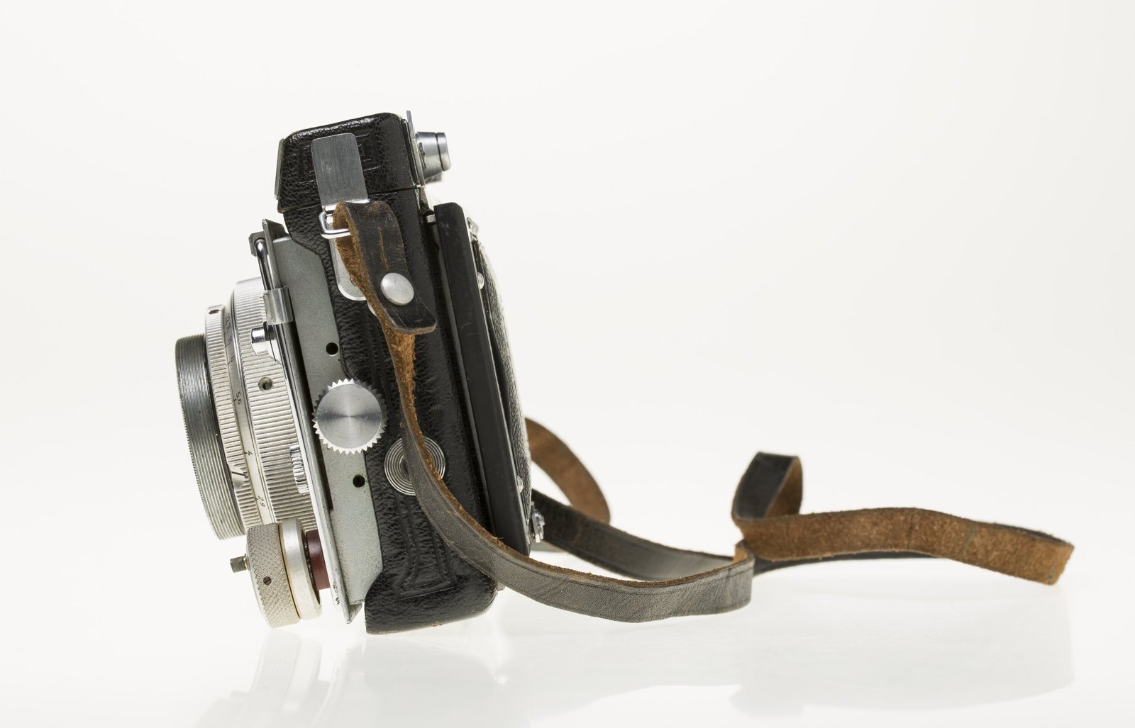 Camera, Plaubel Makina IIIR, Frankfurt, 1949 — museum object HT 4175