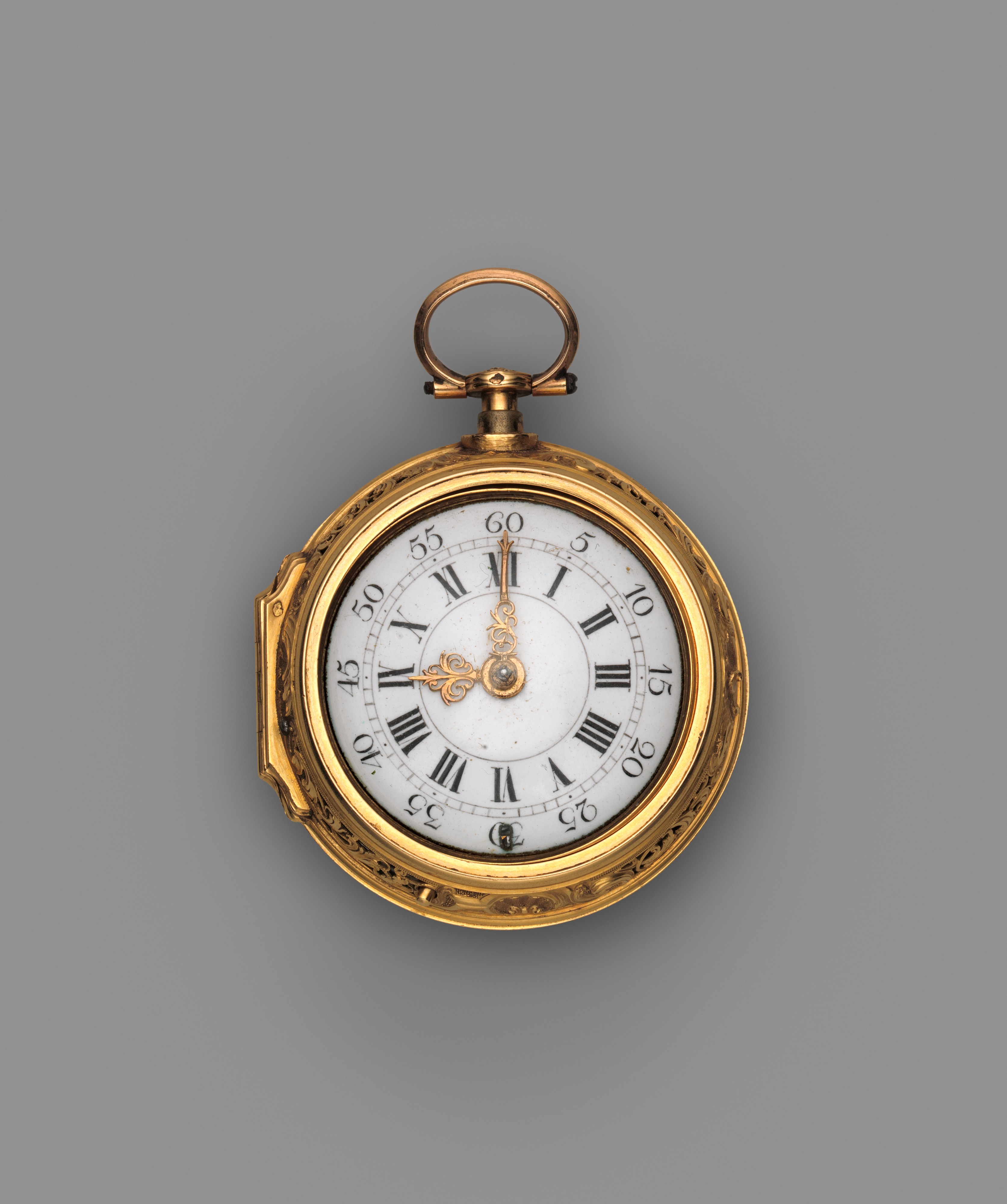 Photograph of museum specimen 32.75.37a, b; not an authentication of other objects.