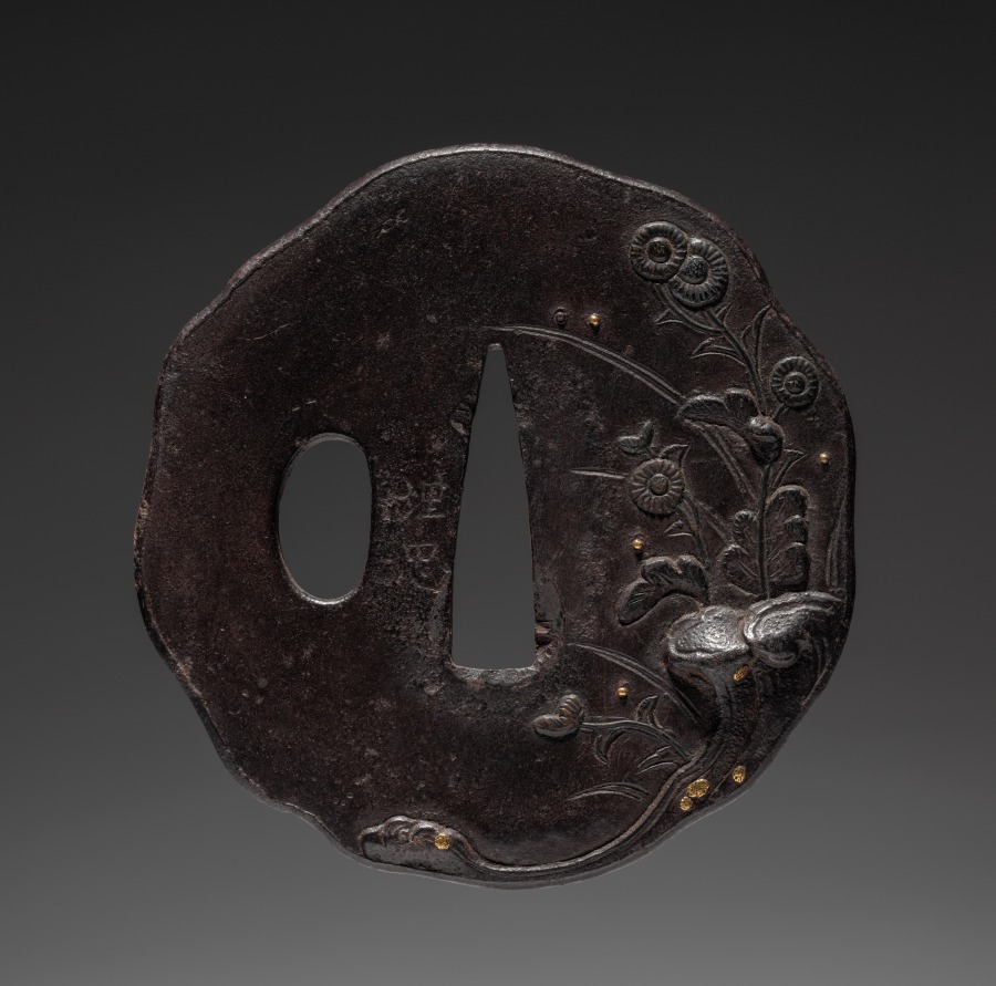 Sword Guard, mid-1700s (Cleveland Museum of Art 1919.402)