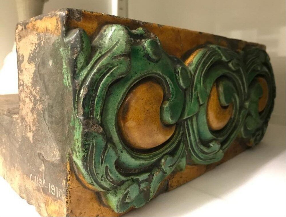 Roof tile, 1368-1644