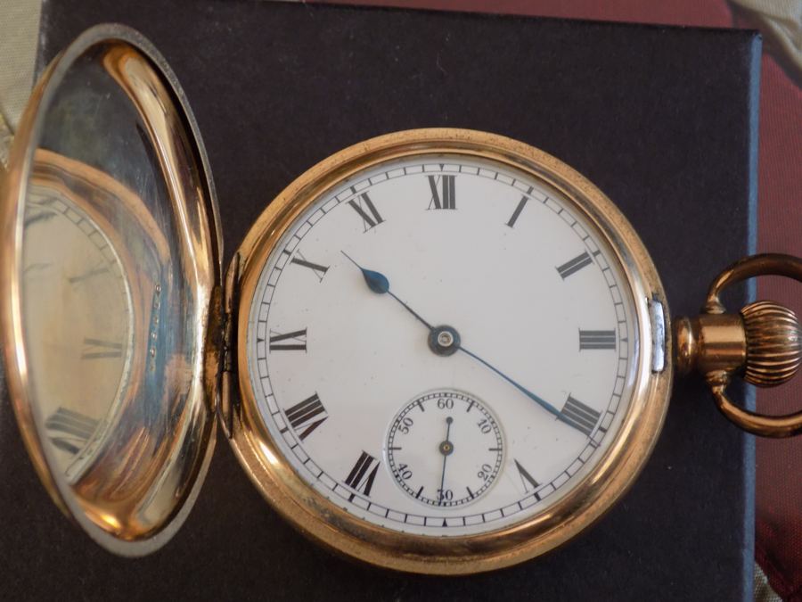 Reloj de bolsillo Waltham chapado en oro de hacia 1900.