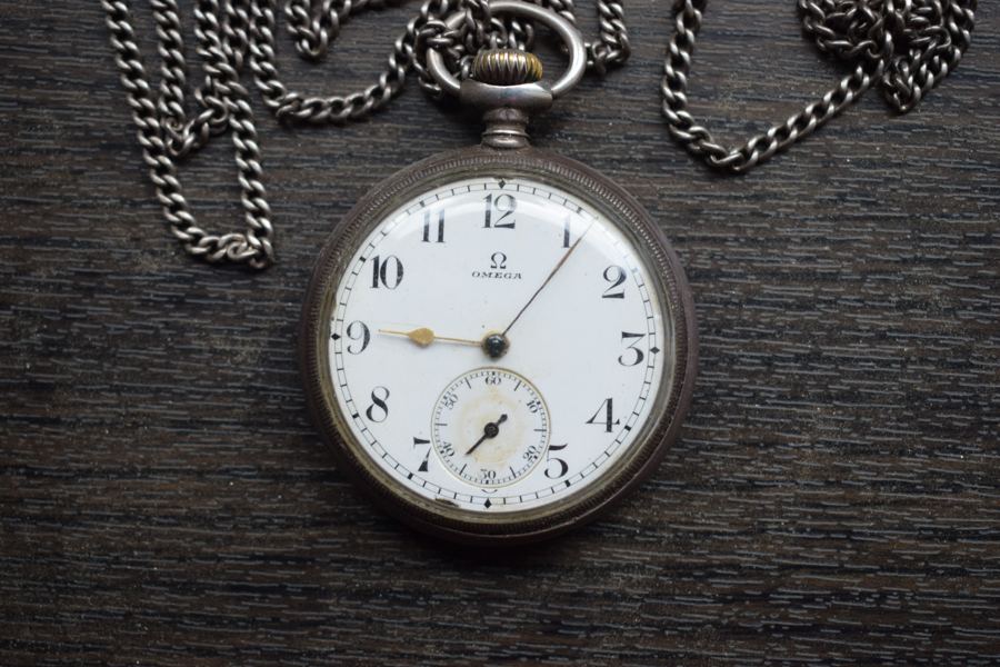 The silver-made, engraved Omega pocket watch presented by General Henri Berthelot to Father Constantin I. Roșescu, a Romanian Orthodox priest and teacher from Iași, that became his friend during the WWI French campaign in Romania. Father Roșescu served as a military confessor dur