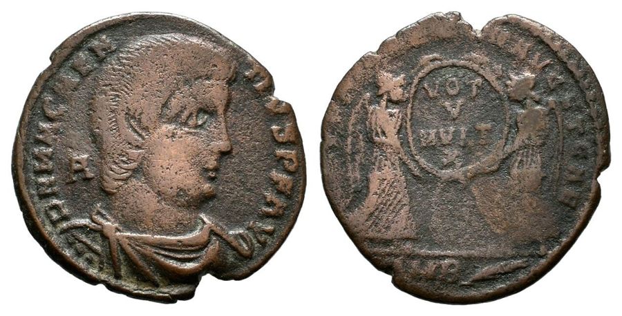 Documented specimen of this type held by Gallo-Roman Museum, Tongeren.